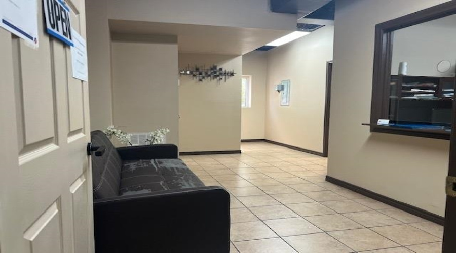 5517 McPherson Rd, LAREDO, Texas 78045-0000, 1 Room Rooms,1 BathroomBathrooms,Commercial retail/office,For Rent,5517 McPherson Rd,20254175