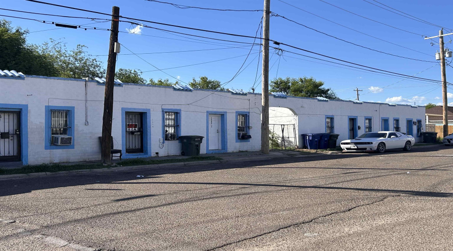 120 Guadalupe St, LAREDO, Texas 78040, ,Multi-family,For Sale,120 Guadalupe St,20254408