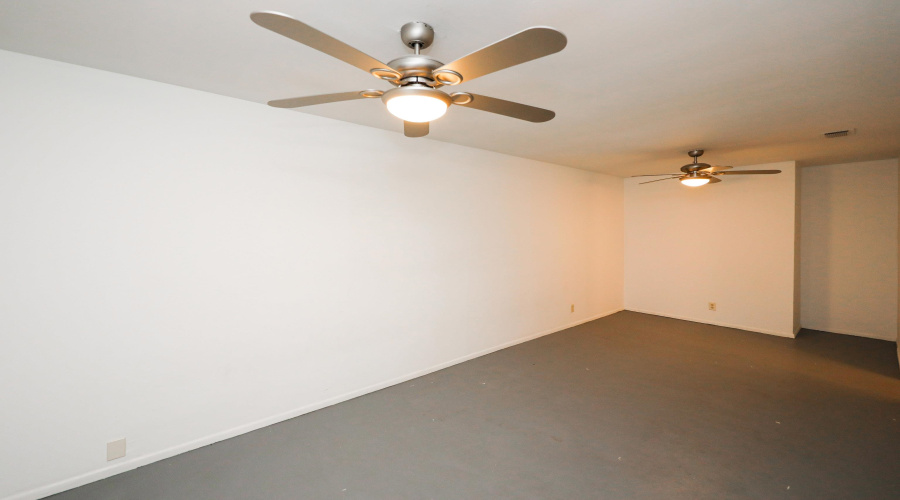 1209 Iturbide St, Laredo, Texas 78040, 1 Room Rooms,3 BathroomsBathrooms,Commercial retail/office,For Sale,1209 Iturbide St,20254247