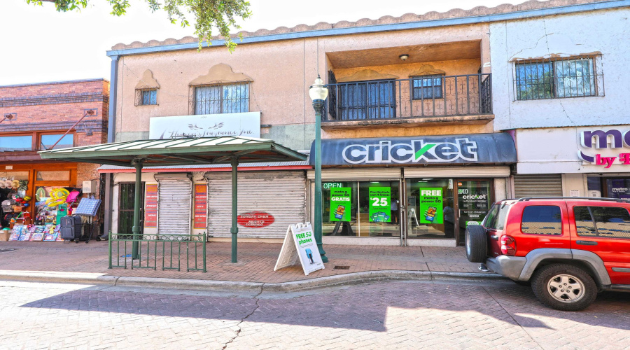 1209 Iturbide St, Laredo, Texas 78040, 1 Room Rooms,3 BathroomsBathrooms,Commercial retail/office,For Sale,1209 Iturbide St,20254247