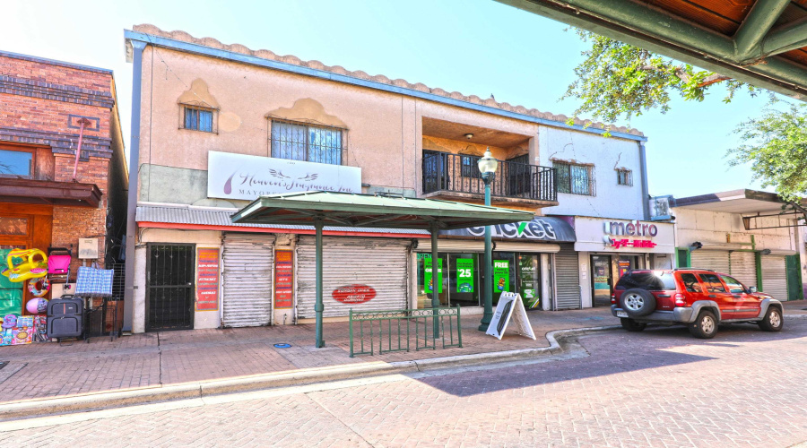 1209 Iturbide St, Laredo, Texas 78040, 1 Room Rooms,3 BathroomsBathrooms,Commercial retail/office,For Sale,1209 Iturbide St,20254247