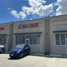 3702 U.S. Hwy 83, LAREDO, Texas 78046, 6 Rooms Rooms,1 BathroomBathrooms,Commercial retail/office,For Rent,3702 U.S. Hwy 83,20254267