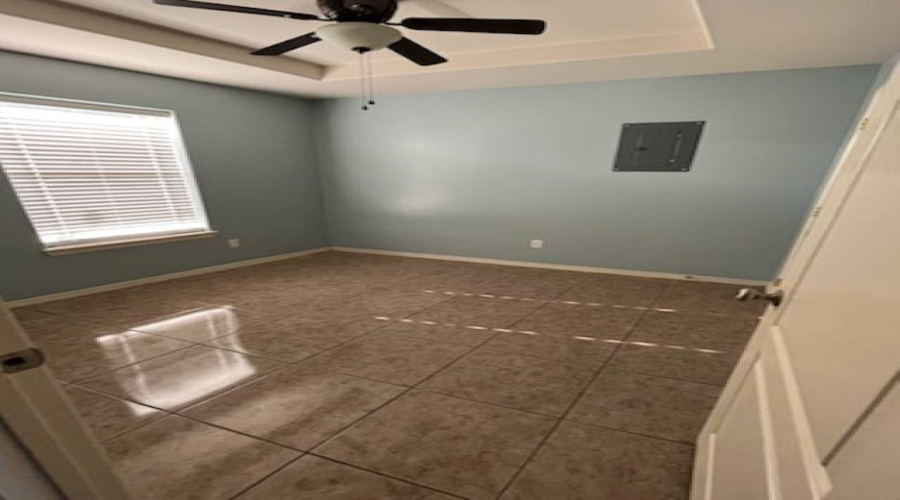 429 Falcon Shores, Zapata, Texas 78076, ,Multi-family,For Sale,429 Falcon Shores,20254551