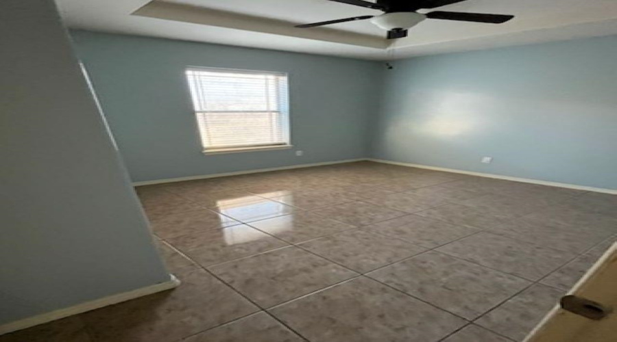 429 Falcon Shores, Zapata, Texas 78076, ,Multi-family,For Sale,429 Falcon Shores,20254551