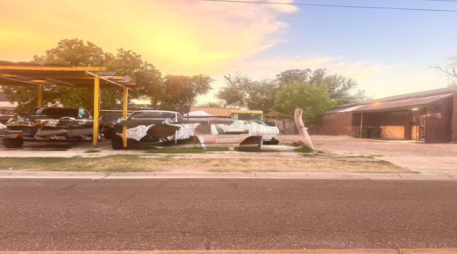 1820 Santa Maria Ave, Laredo, Texas 78040, 1 Room Rooms,2 BathroomsBathrooms,Commercial retail/office,For Sale,1820 Santa Maria Ave,20254309