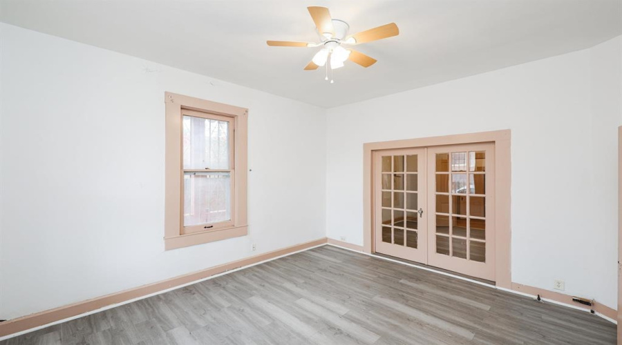 1517 Garcia St, LAREDO, Texas 78040, ,Multi-family,For Sale,1517 Garcia St,20254552