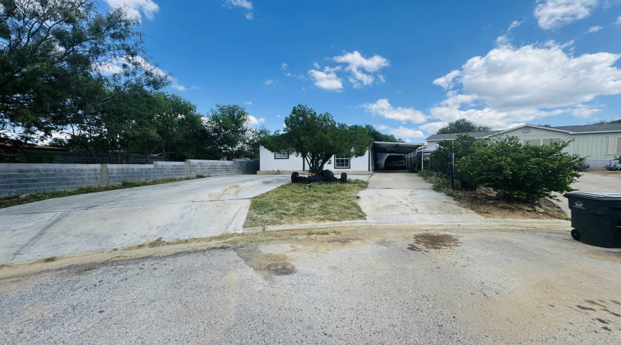 4701 Valero Ct, Laredo, Texas 78046, ,Multi-family,For Sale,4701 Valero Ct,20254569