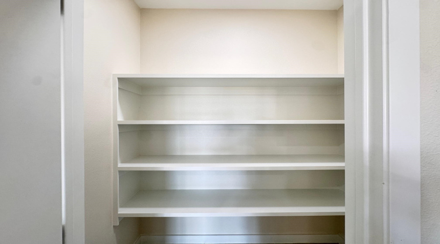 6709 El Freno, LAREDO, Texas 78046, 3 Bedrooms Bedrooms, 5 Rooms Rooms,2 BathroomsBathrooms,Residential,For Sale,6709 El Freno,20254324