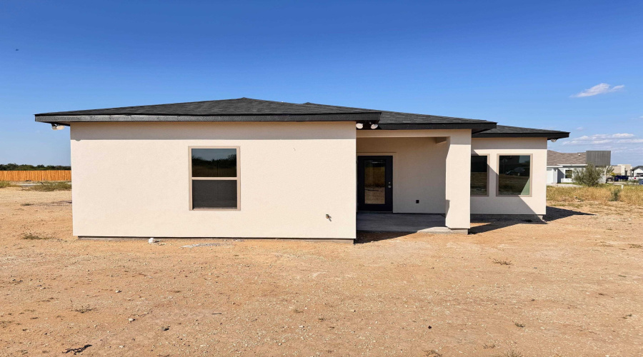 6709 El Freno, LAREDO, Texas 78046, 3 Bedrooms Bedrooms, 5 Rooms Rooms,2 BathroomsBathrooms,Residential,For Sale,6709 El Freno,20254324