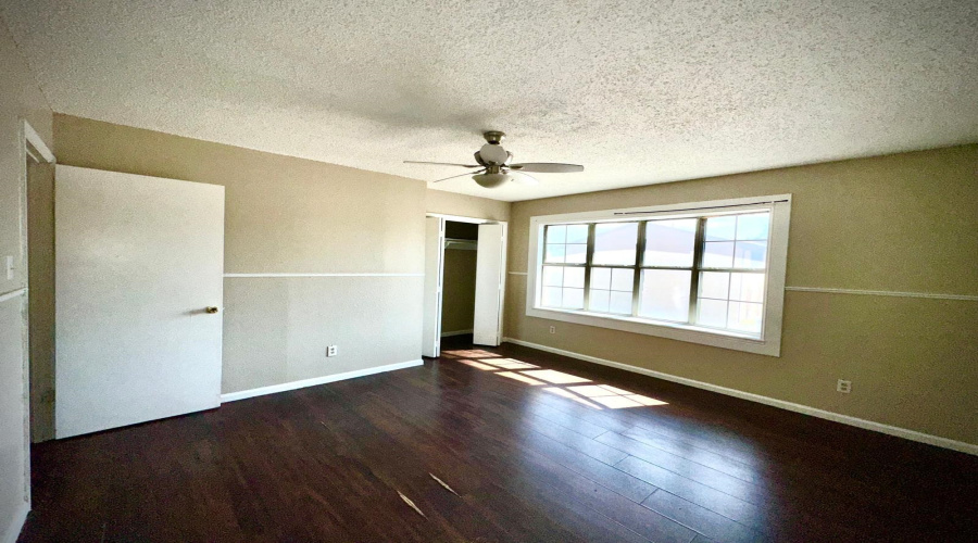 1300 Hillside Rd, Laredo, Texas 78041, 2 Bedrooms Bedrooms, 5 Rooms Rooms,1 BathroomBathrooms,Residential,For Rent,1300 Hillside Rd,20254327 1300 Hillside Rd, Laredo, Texas 78041, 2 Bedrooms Bedrooms, 5 Rooms Rooms,1 BathroomBathrooms,Residential,For Rent,1300 Hillside Rd,20254327