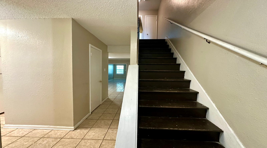 1300 Hillside Rd, Laredo, Texas 78041, 2 Bedrooms Bedrooms, 5 Rooms Rooms,1 BathroomBathrooms,Residential,For Rent,1300 Hillside Rd,20254327 1300 Hillside Rd, Laredo, Texas 78041, 2 Bedrooms Bedrooms, 5 Rooms Rooms,1 BathroomBathrooms,Residential,For Rent,1300 Hillside Rd,20254327