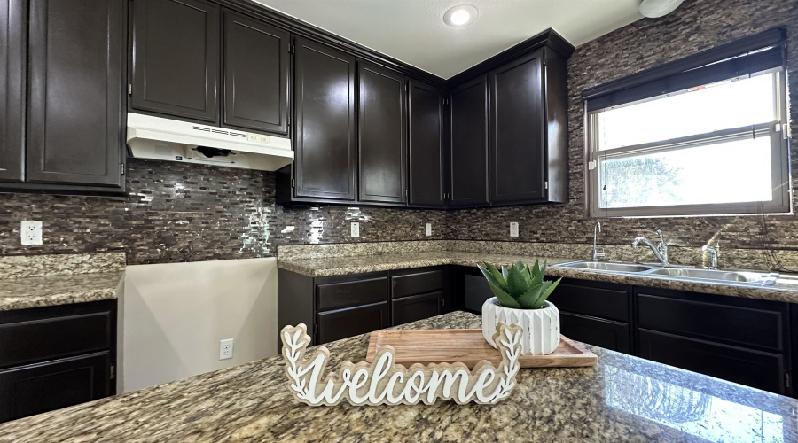 11214 Sierra Gorda Dr, Laredo, Texas 78045, 4 Bedrooms Bedrooms, 8 Rooms Rooms,3 BathroomsBathrooms,Residential,For Sale,11214 Sierra Gorda Dr,20254329