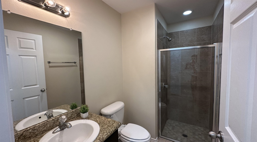 11214 Sierra Gorda Dr, Laredo, Texas 78045, 4 Bedrooms Bedrooms, 8 Rooms Rooms,3 BathroomsBathrooms,Residential,For Sale,11214 Sierra Gorda Dr,20254329