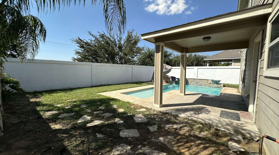 11214 Sierra Gorda Dr, Laredo, Texas 78045, 4 Bedrooms Bedrooms, 8 Rooms Rooms,3 BathroomsBathrooms,Residential,For Sale,11214 Sierra Gorda Dr,20254329