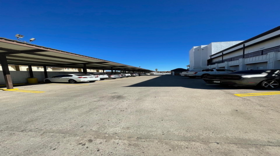 6262 McPherson Rd, Laredo, Texas 78041, 1 Room Rooms,2 BathroomsBathrooms,Commercial retail/office,For Rent,6262 McPherson Rd,20254439