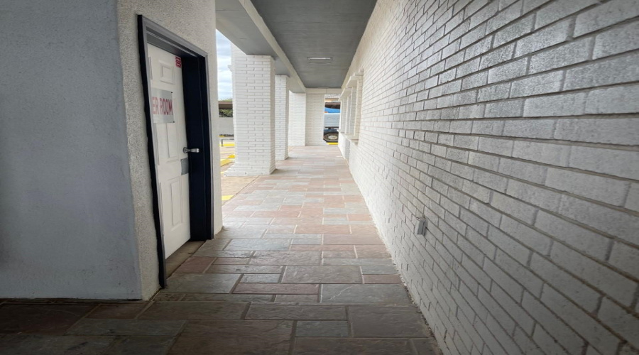 6262 McPherson Rd, Laredo, Texas 78041, 1 Room Rooms,2 BathroomsBathrooms,Commercial retail/office,For Rent,6262 McPherson Rd,20254439