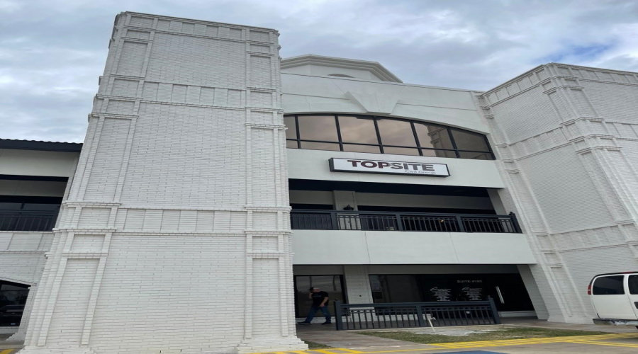 6262 McPherson Rd, Laredo, Texas 78041, 1 Room Rooms,2 BathroomsBathrooms,Commercial retail/office,For Rent,6262 McPherson Rd,20254439