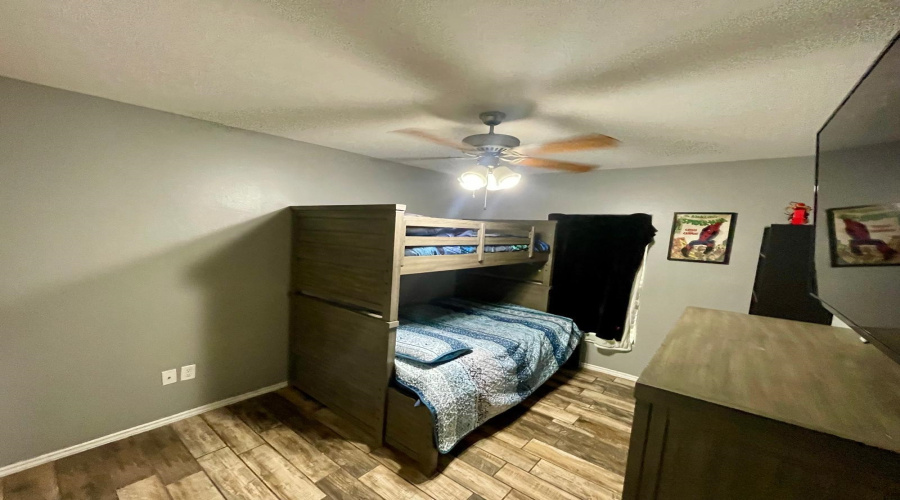 2038 Port Miami St, LAREDO, Texas 78045-0000, 3 Bedrooms Bedrooms, 4 Rooms Rooms,2 BathroomsBathrooms,Residential,For Sale,2038 Port Miami St,20254331