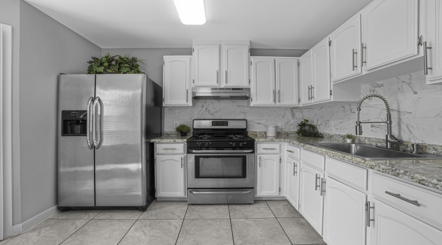 10216 Comet Dr, LAREDO, Texas 78045, 3 Bedrooms Bedrooms, 5 Rooms Rooms,2 BathroomsBathrooms,Residential,For Sale,10216 Comet Dr,20254334