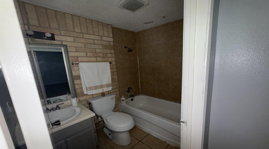 311 Soria Dr, Laredo, Texas 78046, 3 Bedrooms Bedrooms, 4 Rooms Rooms,2 BathroomsBathrooms,Residential,For Rent,311 Soria Dr,20254339