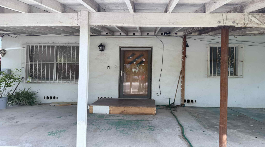 3020 Galveston St, Laredo, Texas 78043, 4 Bedrooms Bedrooms, 8 Rooms Rooms,2 BathroomsBathrooms,Residential,For Sale,3020 Galveston St,20254341