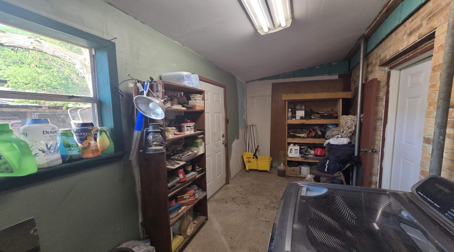 2604 Boulanger St, Laredo, Texas 78046, 4 Bedrooms Bedrooms, 9 Rooms Rooms,3 BathroomsBathrooms,Residential,For Sale,2604 Boulanger St,20254347