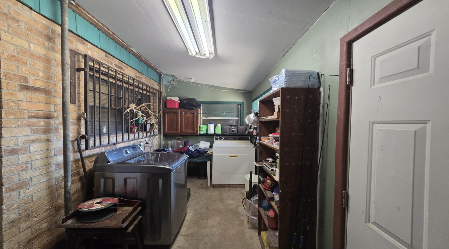 2604 Boulanger St, Laredo, Texas 78046, 4 Bedrooms Bedrooms, 9 Rooms Rooms,3 BathroomsBathrooms,Residential,For Sale,2604 Boulanger St,20254347