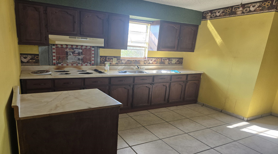 2604 Boulanger St, Laredo, Texas 78046, 4 Bedrooms Bedrooms, 9 Rooms Rooms,3 BathroomsBathrooms,Residential,For Sale,2604 Boulanger St,20254347