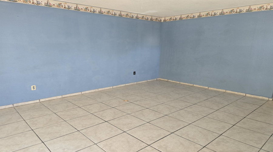 2604 Boulanger St, Laredo, Texas 78046, 4 Bedrooms Bedrooms, 9 Rooms Rooms,3 BathroomsBathrooms,Residential,For Sale,2604 Boulanger St,20254347