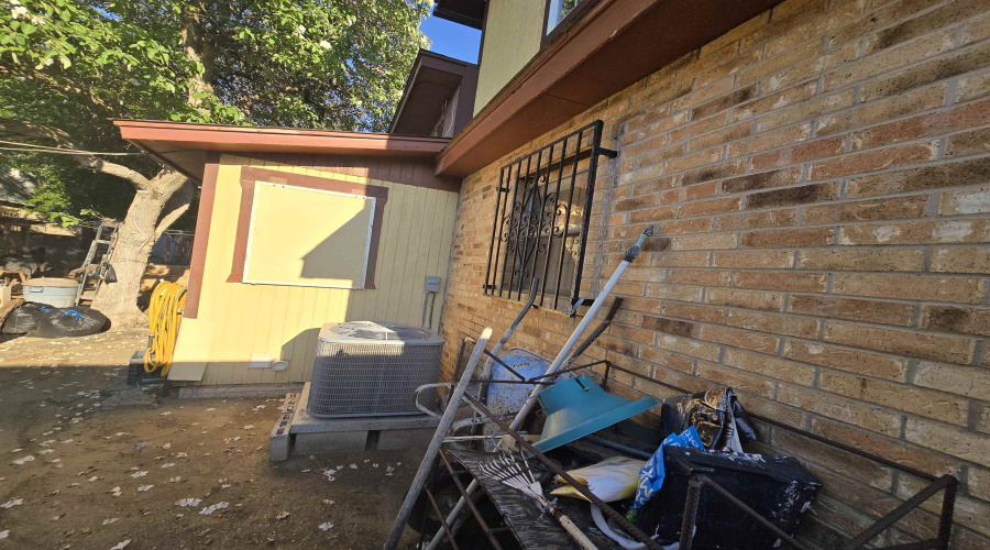 2604 Boulanger St, Laredo, Texas 78046, 4 Bedrooms Bedrooms, 9 Rooms Rooms,3 BathroomsBathrooms,Residential,For Sale,2604 Boulanger St,20254347