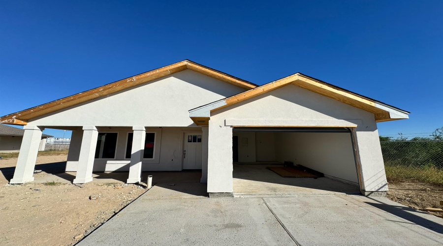 6812 El Jinete Dr., Laredo, Texas 78046, 3 Bedrooms Bedrooms, 5 Rooms Rooms,2 BathroomsBathrooms,Residential,For Sale,6812 El Jinete Dr.,20254352 6812 El Jinete Dr., Laredo, Texas 78046, 3 Bedrooms Bedrooms, 5 Rooms Rooms,2 BathroomsBathrooms,Residential,For Sale,6812 El Jinete Dr.,20254352