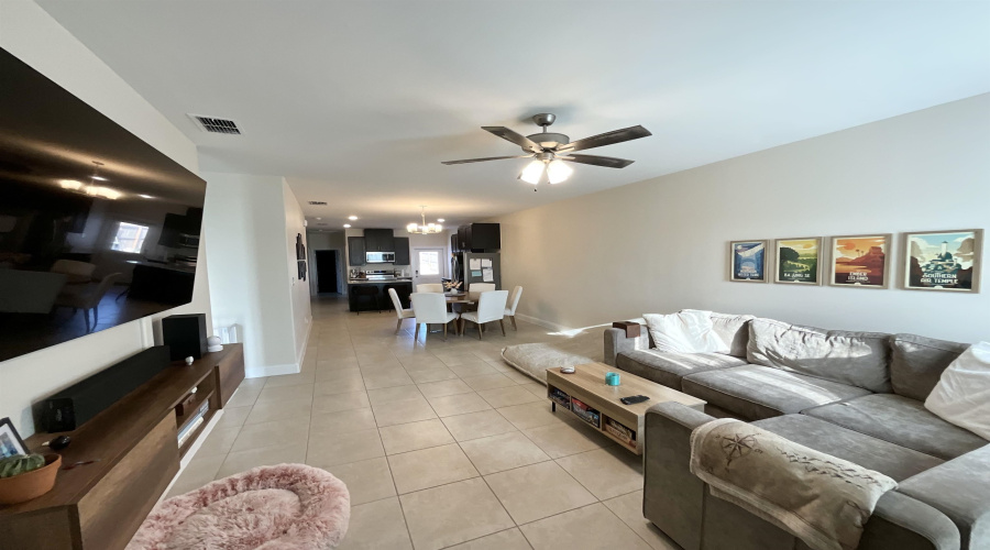 9957 Grotto Dr., Laredo, Texas 78045, 4 Bedrooms Bedrooms, 6 Rooms Rooms,2 BathroomsBathrooms,Residential,For Sale,9957 Grotto Dr.,20254353 9957 Grotto Dr., Laredo, Texas 78045, 4 Bedrooms Bedrooms, 6 Rooms Rooms,2 BathroomsBathrooms,Residential,For Sale,9957 Grotto Dr.,20254353