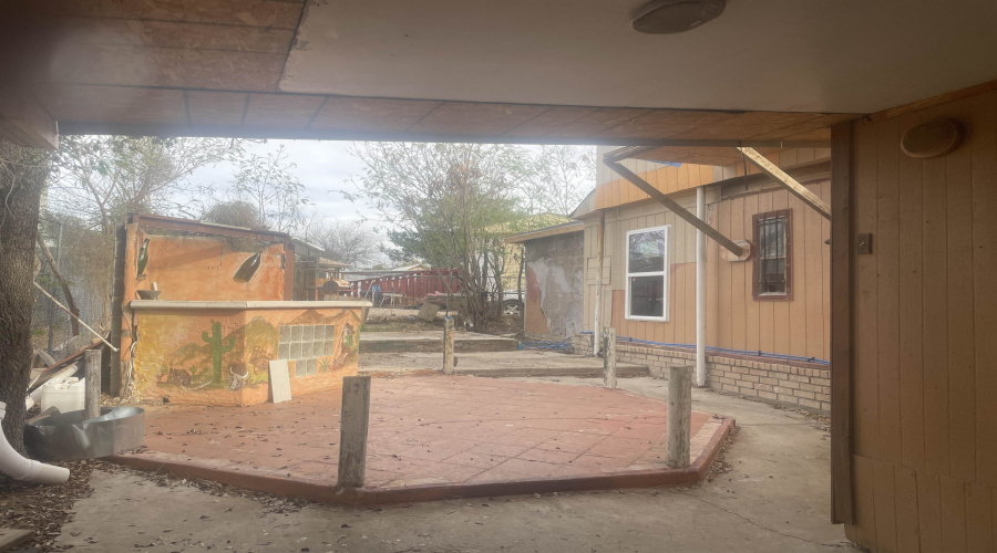 4543 Hachar Ln, Laredo, Texas 78046, 2 Bedrooms Bedrooms, 5 Rooms Rooms,2 BathroomsBathrooms,Residential,For Sale,4543 Hachar Ln,20254358