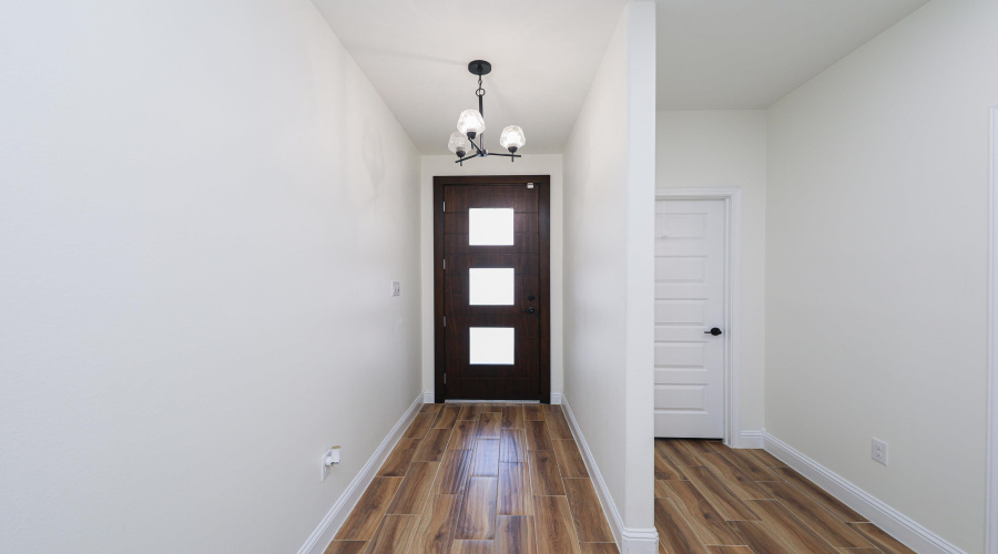 717 Journey Loop, Laredo, Texas 78045, 4 Bedrooms Bedrooms, 6 Rooms Rooms,2 BathroomsBathrooms,Residential,For Sale,717 Journey Loop,20254359