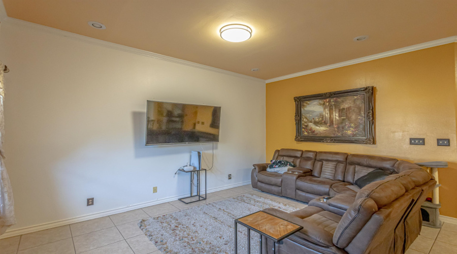 10601 Porfirio Dr, LAREDO, Texas 78045, 4 Bedrooms Bedrooms, 7 Rooms Rooms,3 BathroomsBathrooms,Residential,For Sale,10601 Porfirio Dr,20254361