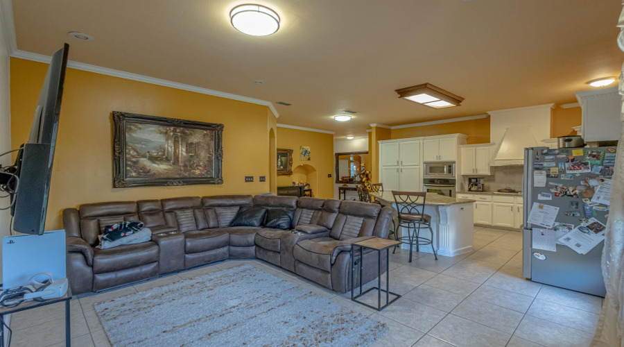 10601 Porfirio Dr, LAREDO, Texas 78045, 4 Bedrooms Bedrooms, 7 Rooms Rooms,3 BathroomsBathrooms,Residential,For Sale,10601 Porfirio Dr,20254361