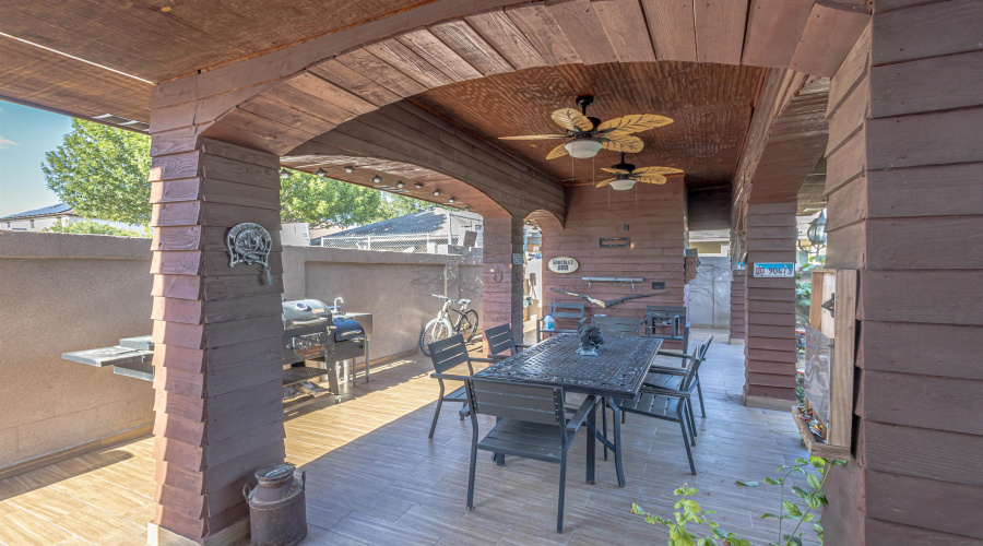 10601 Porfirio Dr, LAREDO, Texas 78045, 4 Bedrooms Bedrooms, 7 Rooms Rooms,3 BathroomsBathrooms,Residential,For Sale,10601 Porfirio Dr,20254361