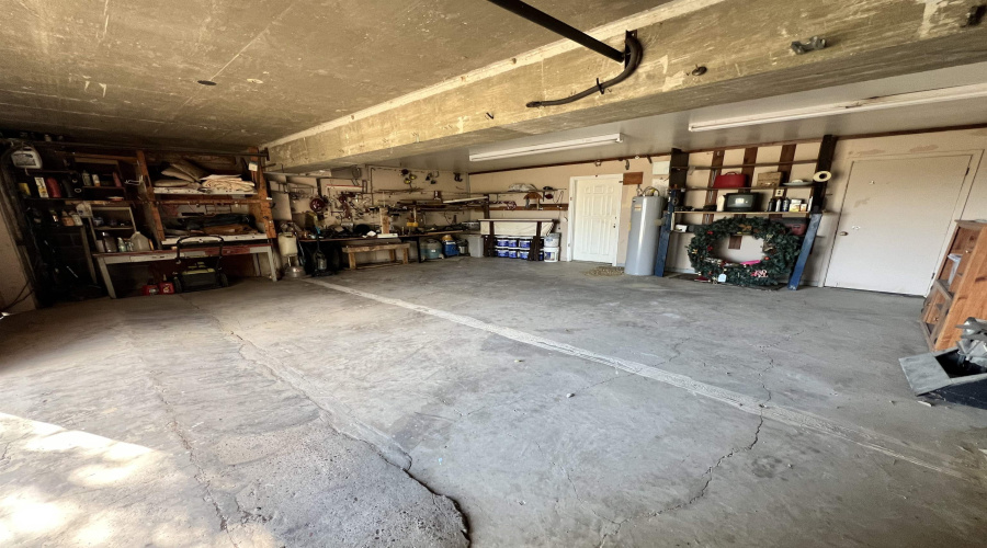 197 Madison Ave., Zapata, Texas 78076, 3 Bedrooms Bedrooms, 6 Rooms Rooms,3 BathroomsBathrooms,Residential,For Sale,197 Madison Ave.,20254363