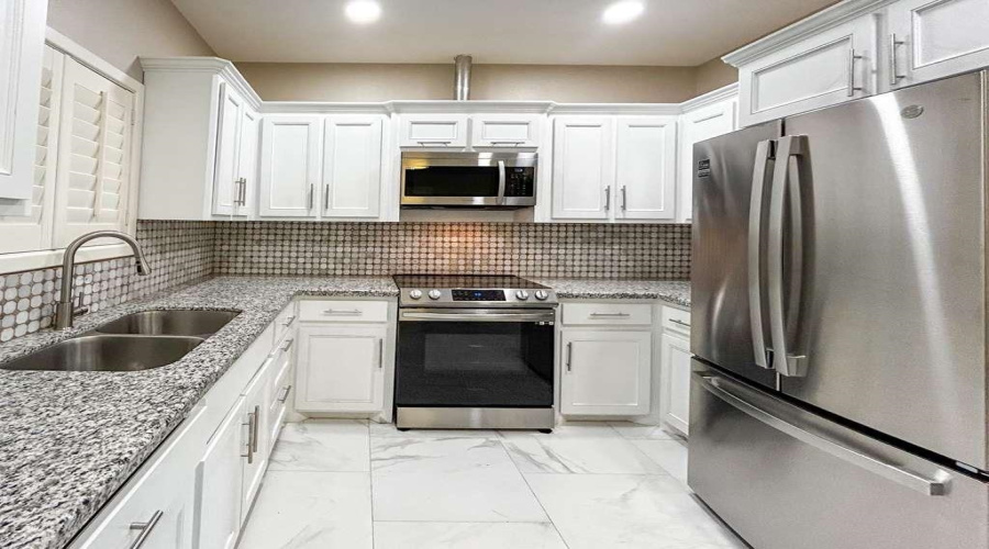 1103 Falcon Ave., Zapata, Texas 78076, 3 Bedrooms Bedrooms, 6 Rooms Rooms,2 BathroomsBathrooms,Residential,For Sale,1103 Falcon Ave.,20254364