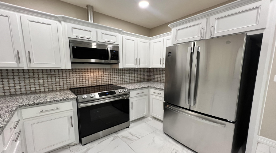 1103 Falcon Ave., Zapata, Texas 78076, 3 Bedrooms Bedrooms, 6 Rooms Rooms,2 BathroomsBathrooms,Residential,For Sale,1103 Falcon Ave.,20254364