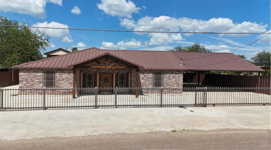 1103 Falcon Ave., Zapata, Texas 78076, 3 Bedrooms Bedrooms, 6 Rooms Rooms,2 BathroomsBathrooms,Residential,For Sale,1103 Falcon Ave.,20254364