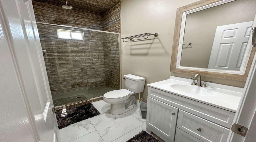 1103 Falcon Ave., Zapata, Texas 78076, 3 Bedrooms Bedrooms, 6 Rooms Rooms,2 BathroomsBathrooms,Residential,For Sale,1103 Falcon Ave.,20254364