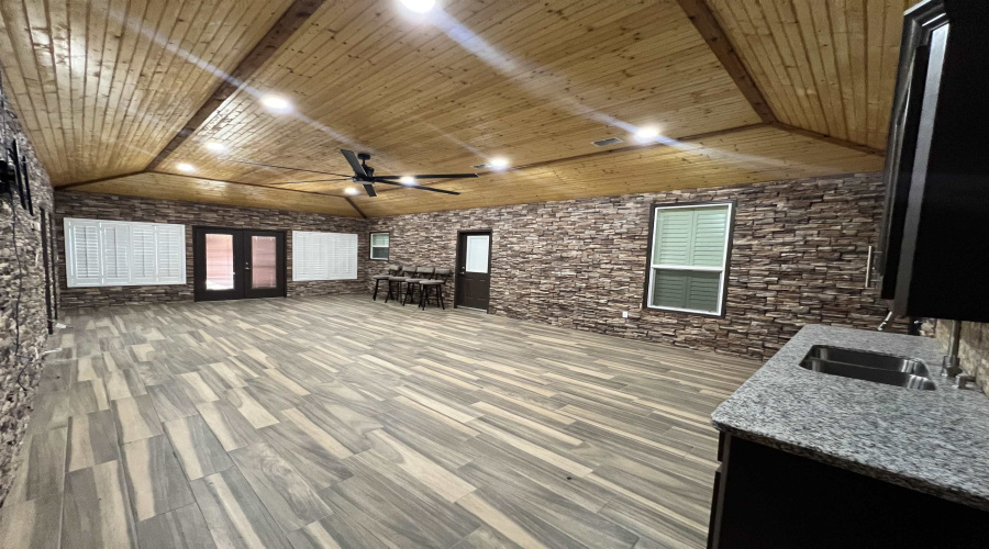 1103 Falcon Ave., Zapata, Texas 78076, 3 Bedrooms Bedrooms, 6 Rooms Rooms,2 BathroomsBathrooms,Residential,For Sale,1103 Falcon Ave.,20254364