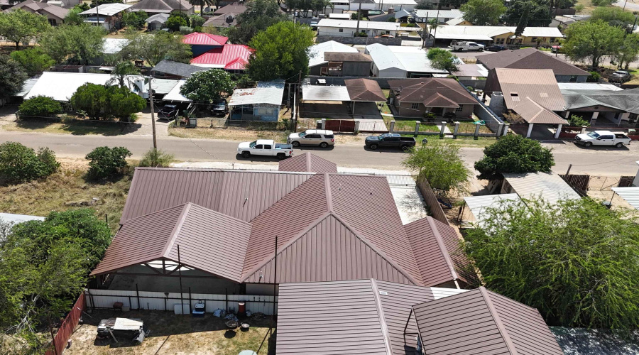 1103 Falcon Ave., Zapata, Texas 78076, 3 Bedrooms Bedrooms, 6 Rooms Rooms,2 BathroomsBathrooms,Residential,For Sale,1103 Falcon Ave.,20254364