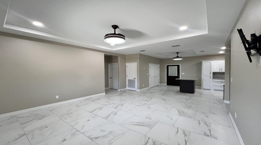 1103 Falcon Ave., Zapata, Texas 78076, 3 Bedrooms Bedrooms, 6 Rooms Rooms,2 BathroomsBathrooms,Residential,For Sale,1103 Falcon Ave.,20254364