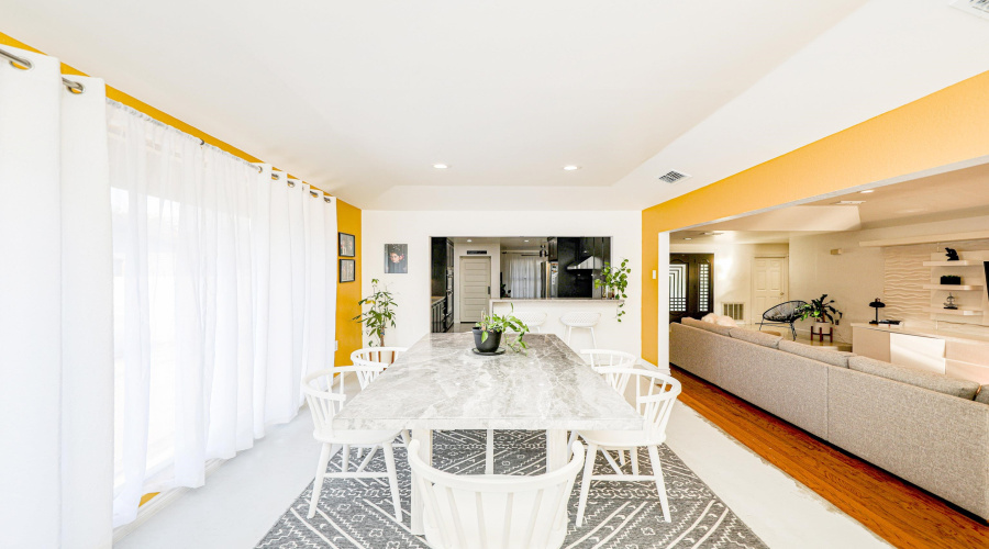 8 Fenwick Dr, LAREDO, Texas 78045, 4 Bedrooms Bedrooms, 8 Rooms Rooms,4 BathroomsBathrooms,Residential,For Sale,8 Fenwick Dr,20254365