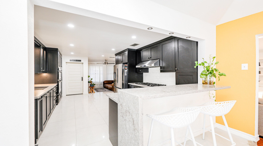 8 Fenwick Dr, LAREDO, Texas 78045, 4 Bedrooms Bedrooms, 8 Rooms Rooms,4 BathroomsBathrooms,Residential,For Sale,8 Fenwick Dr,20254365