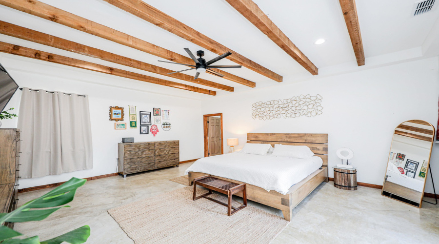 8 Fenwick Dr, LAREDO, Texas 78045, 4 Bedrooms Bedrooms, 8 Rooms Rooms,4 BathroomsBathrooms,Residential,For Sale,8 Fenwick Dr,20254365