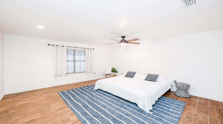 8 Fenwick Dr, LAREDO, Texas 78045, 4 Bedrooms Bedrooms, 8 Rooms Rooms,4 BathroomsBathrooms,Residential,For Sale,8 Fenwick Dr,20254365