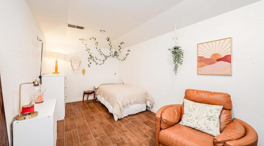 8 Fenwick Dr, LAREDO, Texas 78045, 4 Bedrooms Bedrooms, 8 Rooms Rooms,4 BathroomsBathrooms,Residential,For Sale,8 Fenwick Dr,20254365